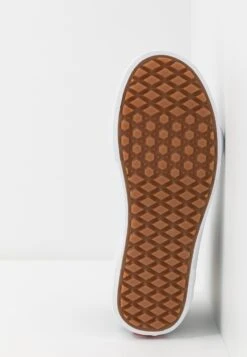 Vans Sk8 Mte Unisex - Sneakers Hoog - Black/True White -Vans 066cdfb97fd64adda4509a0c729c6cb4