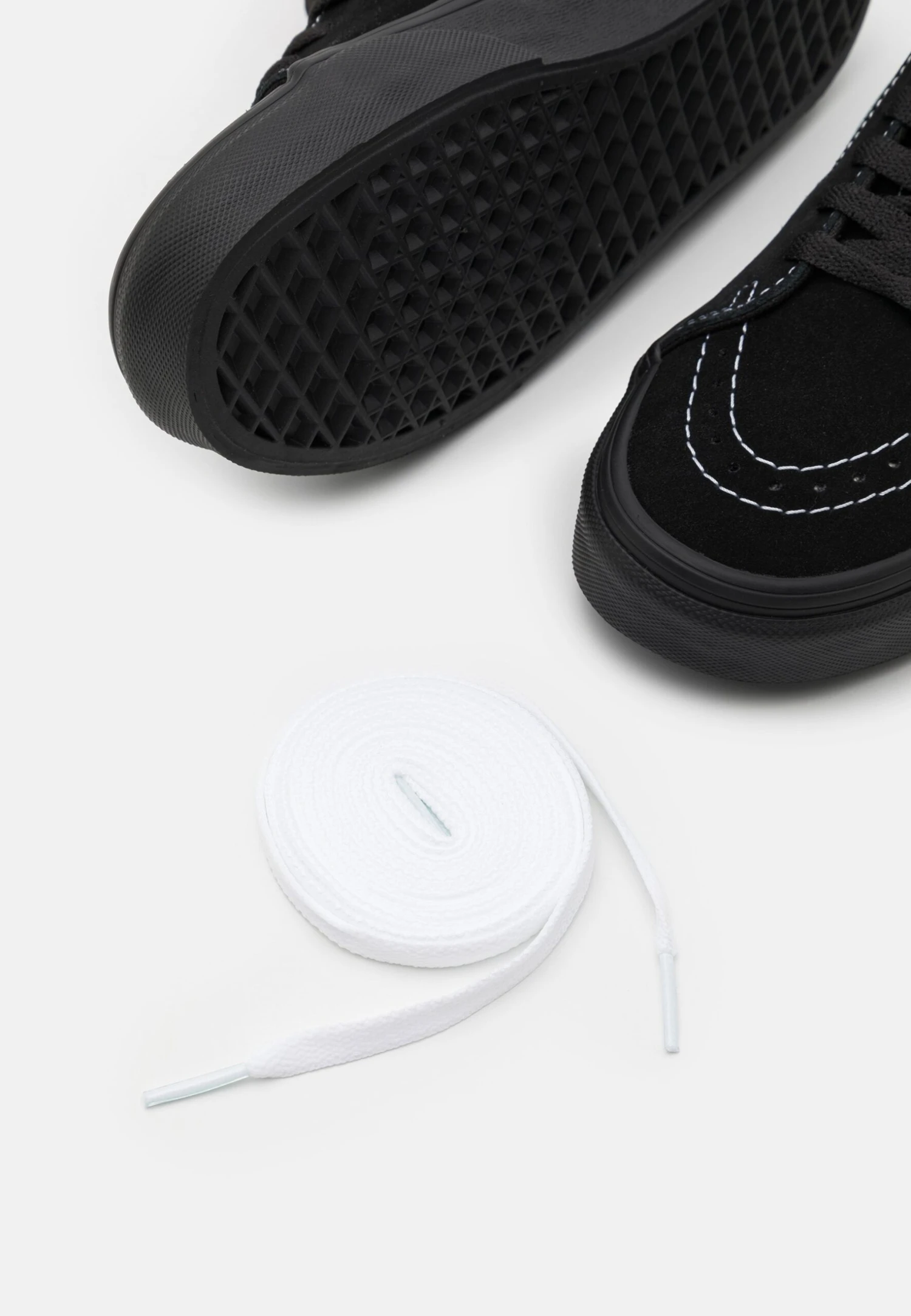 Vans Sk8-Hi Unisex - Sneakers Hoog - Black/True White 8 Vans Sk8-Hi Unisex - Sneakers Hoog - Black/True White - Afbeelding 6