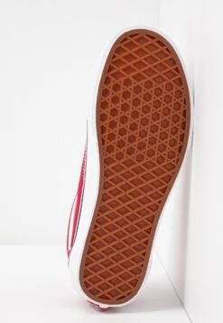 Vans Old Skool - Sneakers Laag - Racing Red/True White 16 Vans Old Skool - Sneakers Laag - Racing Red/True White -Vans 13900e813a884aa4b4d22f317d581695