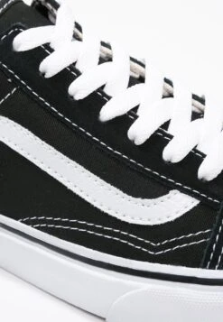 Vans Ua Old Skool Unisex - Sneakers Laag - Black 19 Vans Ua Old Skool Unisex - Sneakers Laag - Black -Vans 1731a76829644555ba38fa8d8f7a9a59