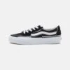 Vans Sk8-Low Reconstruct Unisex - Sneakers Laag - Black/White 1 Vans Sk8-Low Reconstruct Unisex - Sneakers Laag - Black/White -Vans 19f796e4f83e4ed98dccab25fe132d9f
