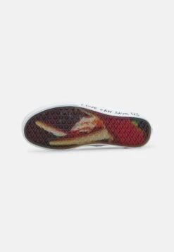 Vans Classic Slip-On Unisex - Instappers - Red/White -Vans 1e044df471044e99bc3b069caad6d5b7
