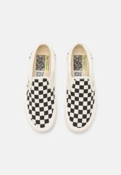 Vans Slip On Vr3 Unisex - Sneakers Laag - Black/Marshmallow 11 Vans Slip On Vr3 Unisex - Sneakers Laag - Black/Marshmallow -Vans 21cbb2cf717145eba2494f96b08f7844