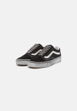 Vans Old Skool Unisex - Sneakers Laag - Stressed Black/White 9 Vans Old Skool Unisex - Sneakers Laag - Stressed Black/White -Vans 2b60ea2497ce445bacb2b20f576ede07
