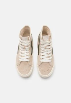 Vans Sk8-Hi Tapered Vr3 Unisex - Sneakers Hoog - Honey Peach 13 Vans Sk8-Hi Tapered Vr3 Unisex - Sneakers Hoog - Honey Peach -Vans 2dd323ec53a84b58badfa03b0e49b174