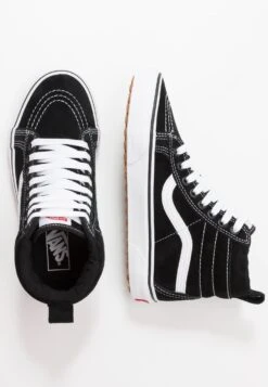 Vans Sk8 Mte Unisex - Sneakers Hoog - Black/True White -Vans 2f7f0e7b4d4e414ab88a271a1f0c906a