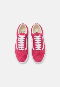 Vans Old Skool Unisex - Sneakers Laag - Holly Berry -Vans 302bcfee3e0f414c8ad6c4325c8fa294