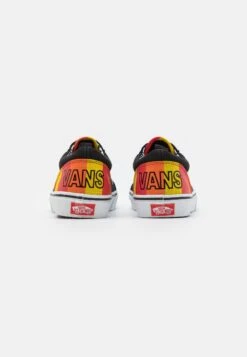 Vans Old Skool - Sneakers Laag - Gradient Black/Multi-Coloured 10 Vans Old Skool - Sneakers Laag - Gradient Black/Multi-Coloured -Vans 453cd14d3dc5495ca6930b4c6e5186fa