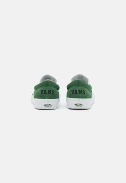 Vans Classic Slip On Unisex - Instappers - Club Green/White 11 Vans Classic Slip On Unisex - Instappers - Club Green/White -Vans 4dc4d281caf64f829e04686c3566e3a1