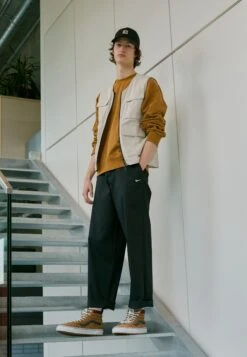 Vans Sk8 Hi Mte 1 Unisex - Sneakers Hoog - Brown/Black 12 Vans Sk8 Hi Mte 1 Unisex - Sneakers Hoog - Brown/Black -Vans 4f00c76557d04b80858e5d33ba1f6e19