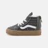 Vans Sk8-Hi Zip Unisex - Sneakers Hoog - Grey/True White 2 Vans Sk8-Hi Zip Unisex - Sneakers Hoog - Grey/True White -Vans 520901e1101341a4b2a1362ca0404617