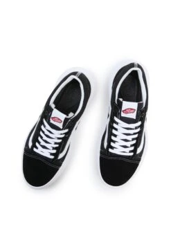 Vans Ua Old Skool Overt Cc - Sneakers Laag - Black 9 Vans Ua Old Skool Overt Cc - Sneakers Laag - Black -Vans 5422a7826985474abe8017932c2a3d52