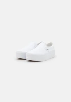 Vans Classic Stackform - Instappers - True White 10 Vans Classic Stackform - Instappers - True White -Vans 6e0fb8fba3e143e8973d823a0da52053
