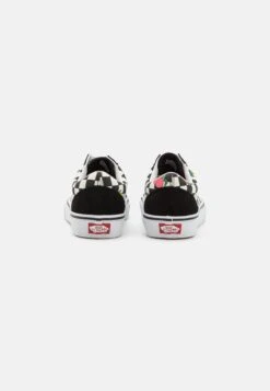 Vans Old Skool Unisex - Sneakers Laag - Black/White 11 Vans Old Skool Unisex - Sneakers Laag - Black/White -Vans 6e670dbba2234d6590f03d9f0353f506