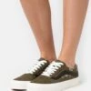 Vans Old Skool Vr3 Unisex - Sneakers Laag - Dark Olive 2 Vans Old Skool Vr3 Unisex - Sneakers Laag - Dark Olive -Vans 75d30a06eacc494fada572bec0067893