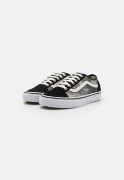 Vans Old Skool Tape Unisex - Sneakers Laag - Bleach Wash Black 10 Vans Old Skool Tape Unisex - Sneakers Laag - Bleach Wash Black -Vans 79f9b8cdaf694a7bb6ec28a919d5d0da