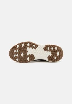 Vans Ultrarange Vr3 Unisex - Sneakers Laag - Black/Marshmallow -Vans 7c51c3ca66c84c948768e6ed79a624ed