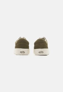 Vans Old Skool Vr3 Unisex - Sneakers Laag - Dark Olive 12 Vans Old Skool Vr3 Unisex - Sneakers Laag - Dark Olive -Vans 81ba18023f12414aab6e2f11bdffe779