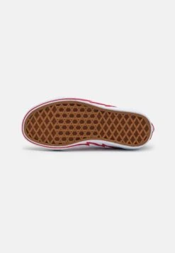 Vans Old Skool Bolt Unisex - Sneakers Laag - Red/Black -Vans 845949067bef46a9be36de6c31150ba4