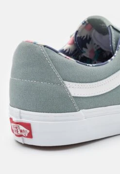 Vans Sk8-Low Unisex - Sneakers Laag - Green Milieu/True White 13 Vans Sk8-Low Unisex - Sneakers Laag - Green Milieu/True White -Vans 88dc81a301c743b1ad64d89665e2449e