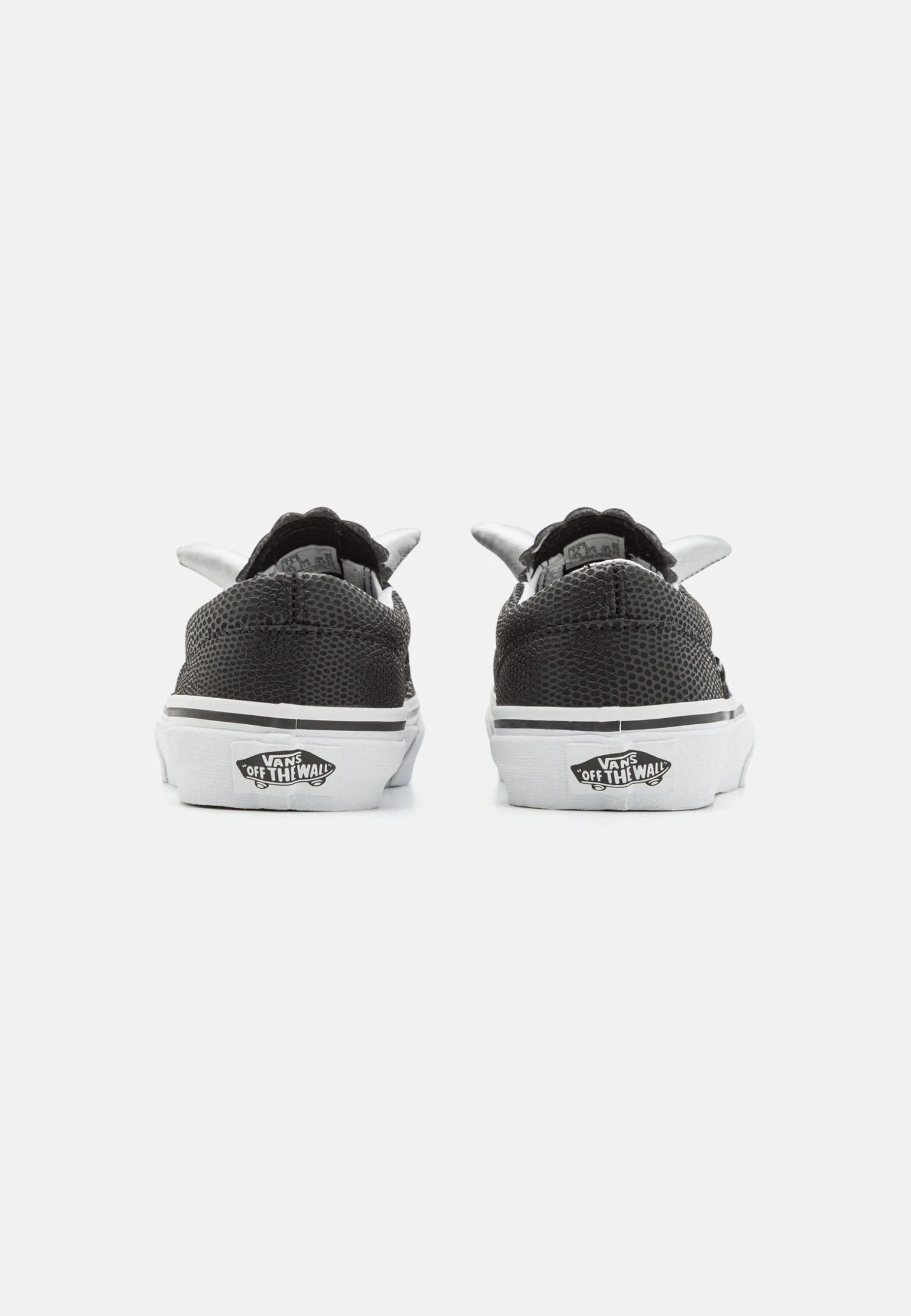 Vans Triceratops Slip On Unisex - Instappers - Black/True White 5 Vans Triceratops Slip On Unisex - Instappers - Black/True White - Afbeelding 3