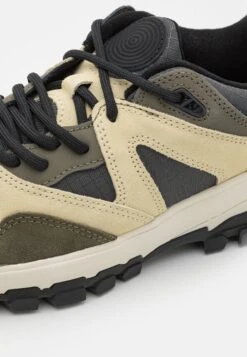 Vans Amzn Trailhead Unisex - Sneakers Laag - Olive/Black/Beige 13 Vans Amzn Trailhead Unisex - Sneakers Laag - Olive/Black/Beige -Vans 933687fcaf0c420bb5cca31bc3720bc5