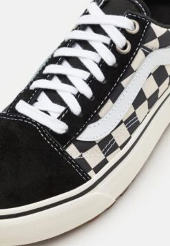 Vans Old Skool Mte-1 Unisex - Sneakers Laag - Black 13 Vans Old Skool Mte-1 Unisex - Sneakers Laag - Black -Vans 952750d99bb84e3b9b254e388cf91e2c