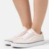 Vans Old Skool Unisex - Sneakers Laag - Peach Dust -Vans 96e83f15f01942e88c1116eba6b6e8d6