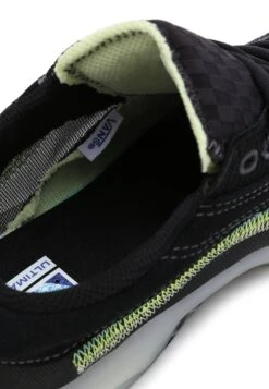 Vans Ua Ultimatewaffle Exp - Sneakers Laag - Black 9 Vans Ua Ultimatewaffle Exp - Sneakers Laag - Black -Vans a2c8efba32654ad7b2cf43c1e7f247bc