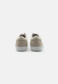 Vans Old Skool Unisex - Sneakers Laag - Natural 10 Vans Old Skool Unisex - Sneakers Laag - Natural -Vans b3c1d0cdf0134326a260397345a55842