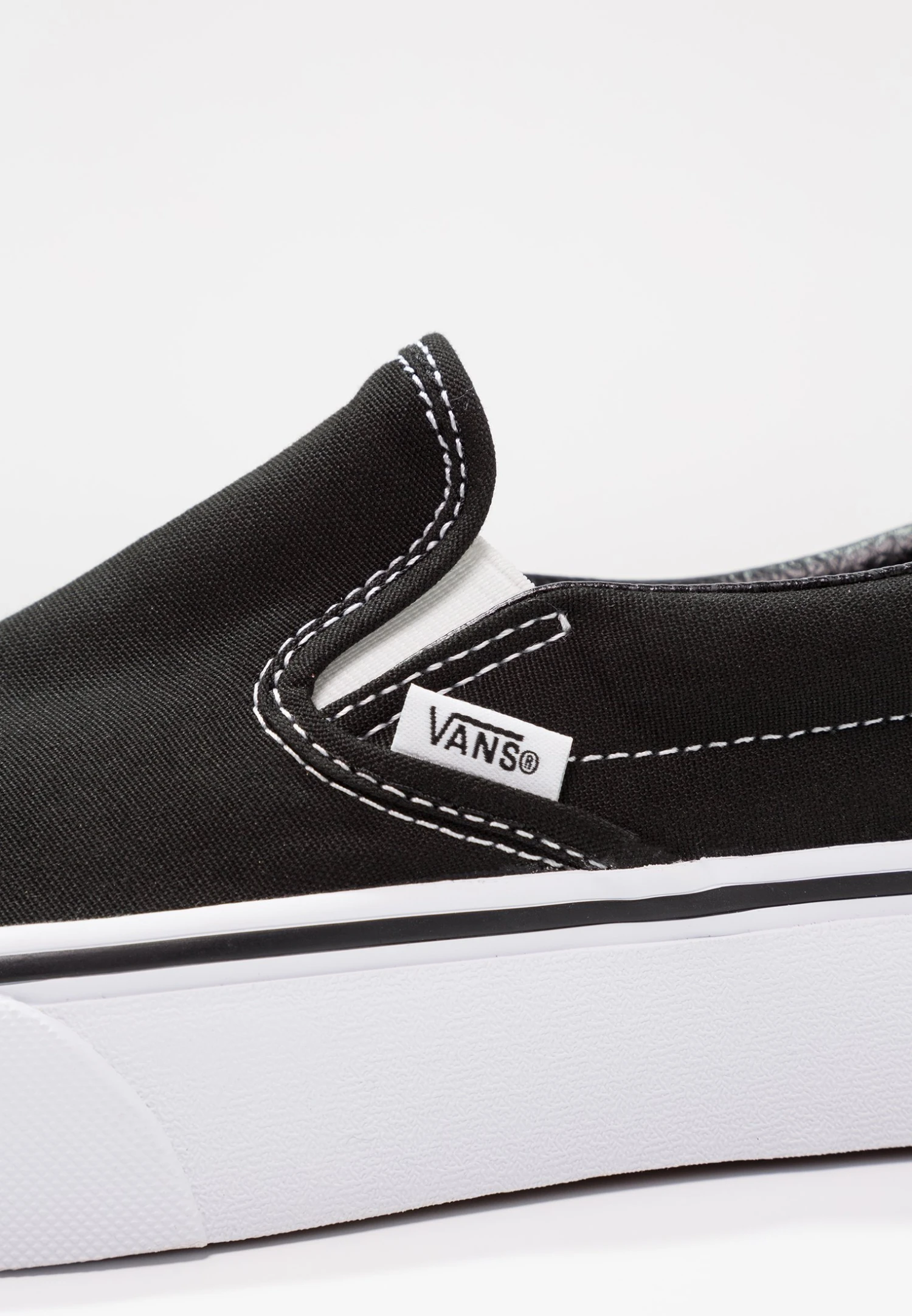 Vans Ua Classic Slip-On Platform - Instappers - Black 5 Vans Ua Classic Slip-On Platform - Instappers - Black - Afbeelding 3