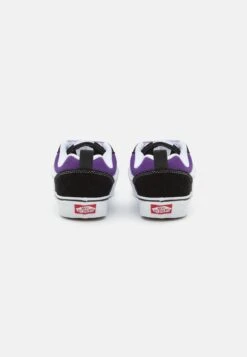 Vans Knu Skool Unisex - Skateschoenen - Black/Purple 11 Vans Knu Skool Unisex - Skateschoenen - Black/Purple -Vans d6e0a1f357cb4c1182bd72cabce98449
