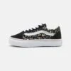 Vans Old Skool Unisex - Sneakers Laag - Black 2 Vans Old Skool Unisex - Sneakers Laag - Black -Vans d6ea15c0aec443fd97698b88687c1af9