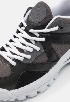 Vans Amzn Trailhead Unisex - Sneakers Laag - Rover Gray/Black 13 Vans Amzn Trailhead Unisex - Sneakers Laag - Rover Gray/Black -Vans da136927e5d34ef8951dd160827d73dc