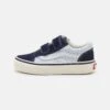 Vans Old Skool Unisex - Sneakers Laag - Peacoat 2 Vans Old Skool Unisex - Sneakers Laag - Peacoat -Vans e2cd48ef41f94138afb679c32b0dd54b