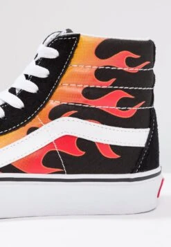 Vans Sk8-Hi Reissue - Sneakers Hoog - Black/True White -Vans e91b8147580d4c26b78c06606612c40c