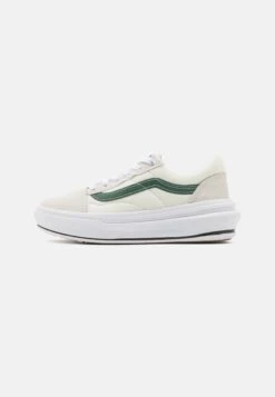 Vans Ua Old Skool Overt Cc - Sneakers Laag - Sporty Marshmallow/Multi-Coloured
