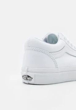 Vans Uy Old Skool - Sneakers Laag - True White 13 Vans Uy Old Skool - Sneakers Laag - True White -Vans ea84ae61132c4e73a5a2854958f9dfb0