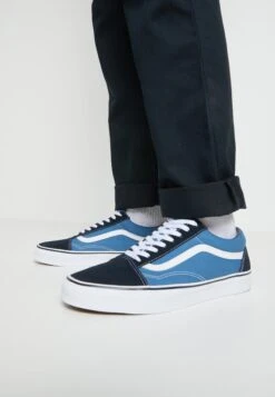 Vans Ua Old Skool Unisex - Sneakers Laag - Navy 13 Vans Ua Old Skool Unisex - Sneakers Laag - Navy -Vans f4fca6aa288c43598767d3f50865386a