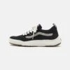 Vans Ua Ultrarange Vr3 - Sneakers Laag - Black/Marshmallow