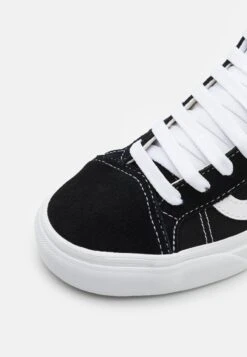 Vans Mid Skool 37 Unisex - Sneakers Hoog - Black/True White 17 Vans Mid Skool 37 Unisex - Sneakers Hoog - Black/True White -Vans fab63e24415247f5a7a93143c11f8b1e